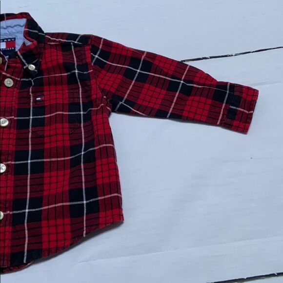 🍭6/$30 Tommy Hilfiger Plaid Buttondown - 12-18 m - Picture 4 of 8